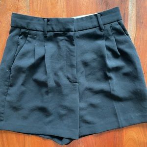 Aritzia Effortless Shorts. Size 10. Only worn a handful of times